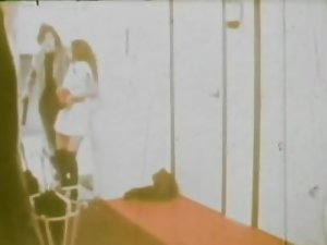 stunnigly retro muff in 1980