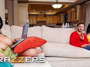 Seductive Sarah Arabic Lures Her Roomies'_ BF Into A Steamy Fuck Session Right Behind Her Back - BRAZZERS